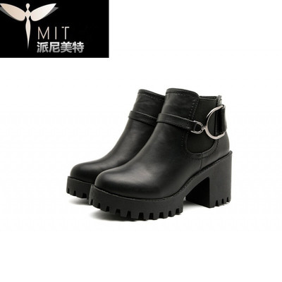 潮流英倫風(fēng)馬丁靴 秋冬季加絨保暖百搭首選