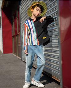 如何成功開設(shè)并運(yùn)營一家品牌童裝店 從選址到營銷的全方位指南